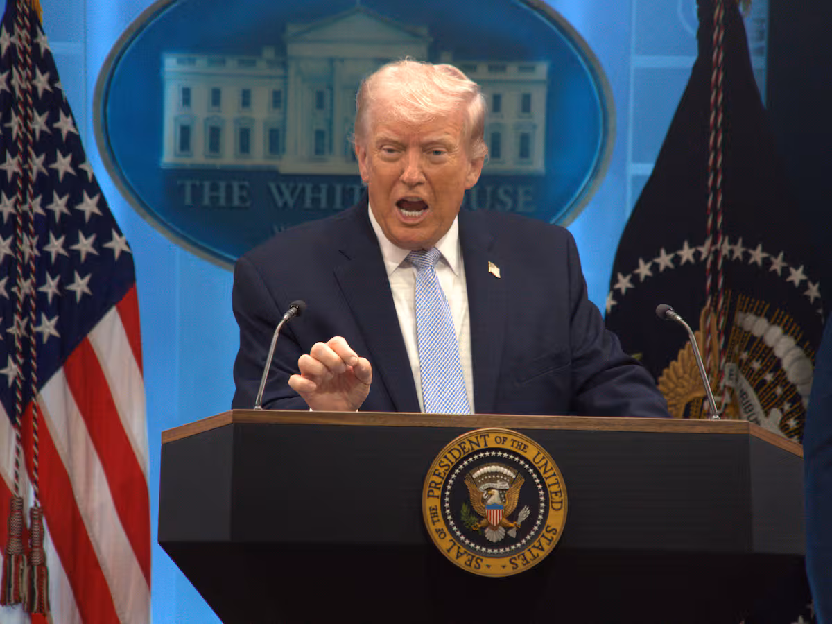 Trump anuncia control de EE.UU. sobre el estrecho de Ormuz tras fallidas negociaciones con Irán