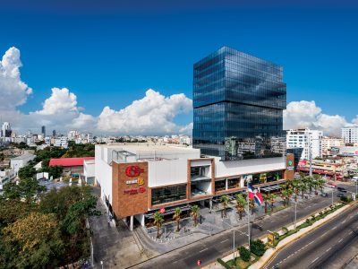 Downtown Center controla fuga de gas y permanece cerrado por inspecciones