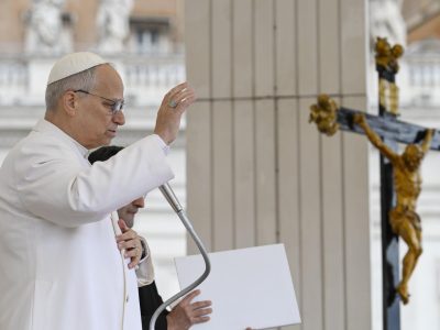 El papa León XIV lavará los pies a 12 sacerdotes en la Misa del Jueves Santo