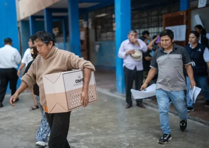 Proceso electoral en Perú recibe apoyo internacional, pero se exige investigación sobre retrasos