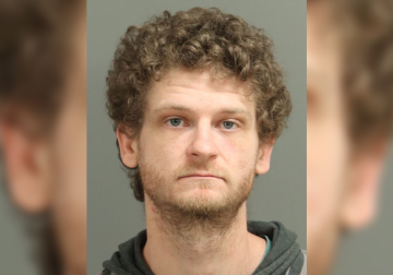 Actor Ethan Jamieson, de The Hunger Games, arrestado en Carolina del Norte por presunto ataque armado