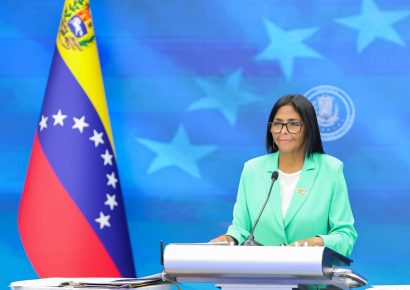 Gobierno venezolano anuncia aumento salarial para el 1 de mayo en medio de presión social