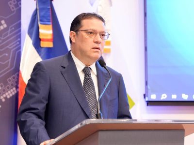 Sanz Lovatón asegura plan del Gobierno evita alzas y desabastecimiento pese conflicto EE.UU.–Irán