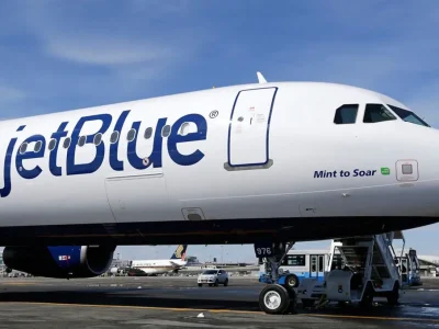 JetBlue lanza opción de financiamiento para viajes con pagos mensuales