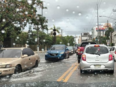 COE mantiene alertas en gran parte del país por lluvias asociadas a vaguada