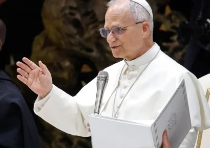 El papa León XIV insta a una política cercana al pueblo como freno al populismo