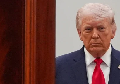 Donald Trump amenaza con atacar a Irán si no reabre el estrecho de Ormuz