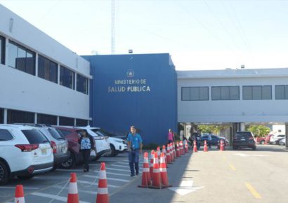 Salud abre concurso para 1,400 plazas de residencias médicas 2026