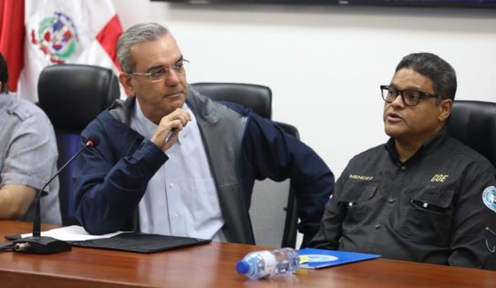 Niña de tres años muere tras desplomarse pared en Santo Domingo Oeste; investigan posible fallecimiento de mujer embarazada