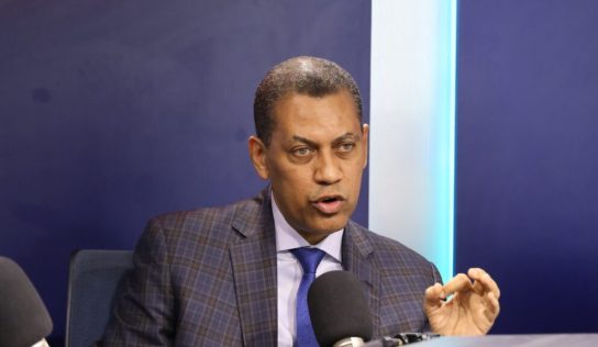 Guido Gómez Mazara advierte sobre impacto de la guerra en Medio Oriente en la economía dominicana