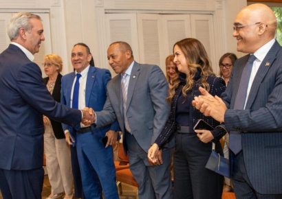 Presidente Abinader refuerza lazos con la diáspora dominicana y reafirma compromisos durante visita a Costa Rica