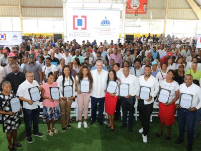 Presidente Abinader entregará títulos de propiedad y renovará escuelas y club comunitario este domingo