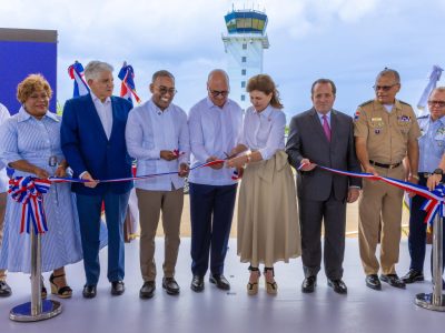 Raquel Peña encabeza inauguración de torre de control y moderno sistema de balizamiento en la Base Aérea de San Isidro