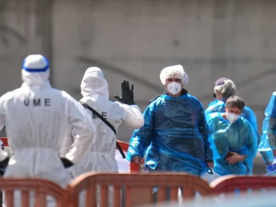 Francia confirma brote viral en crucero de Burdeos