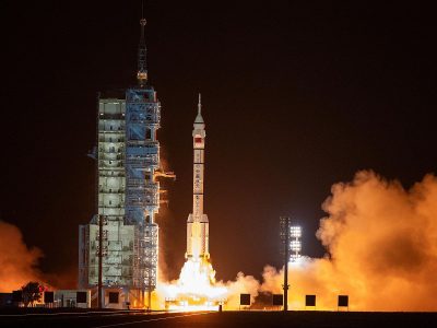 Shenzhou-23 se acopla con éxito a la estación Tiangong