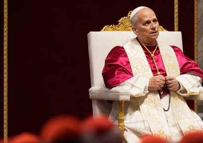 El Vaticano defiende al papa León XIV tras nuevas críticas de Trump
