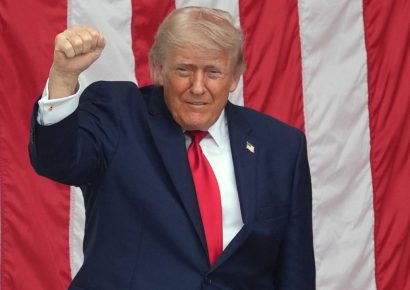Jueza de Virginia suspende fondo de Trump por $1,800 millones