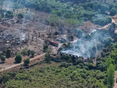 Explosión en fábrica de pirotecnia en China deja decenas de víctimas
