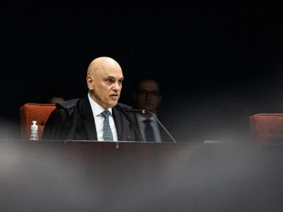 La Corte Suprema de Brasil suspende la ley que podría reducir penas de golpistas, incluido Bolsonaro
