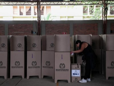 Colombia celebra primera vuelta presidencial con 41 millones habilitados