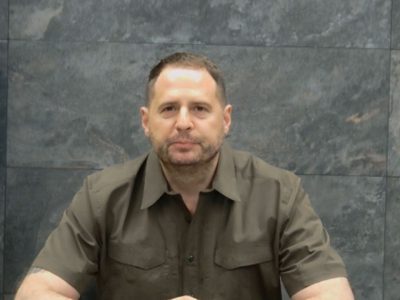 El Tribunal Anticorrupción de Ucrania ordena arresto del exasesor de Zelenski por presunta corrupción