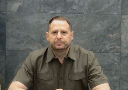 El Tribunal Anticorrupción de Ucrania ordena arresto del exasesor de Zelenski por presunta corrupción