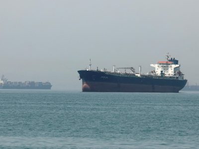 Posible acuerdo entre Estados Unidos e Irán incluiría apertura del estrecho de Ormuz y una tregua de 60 días