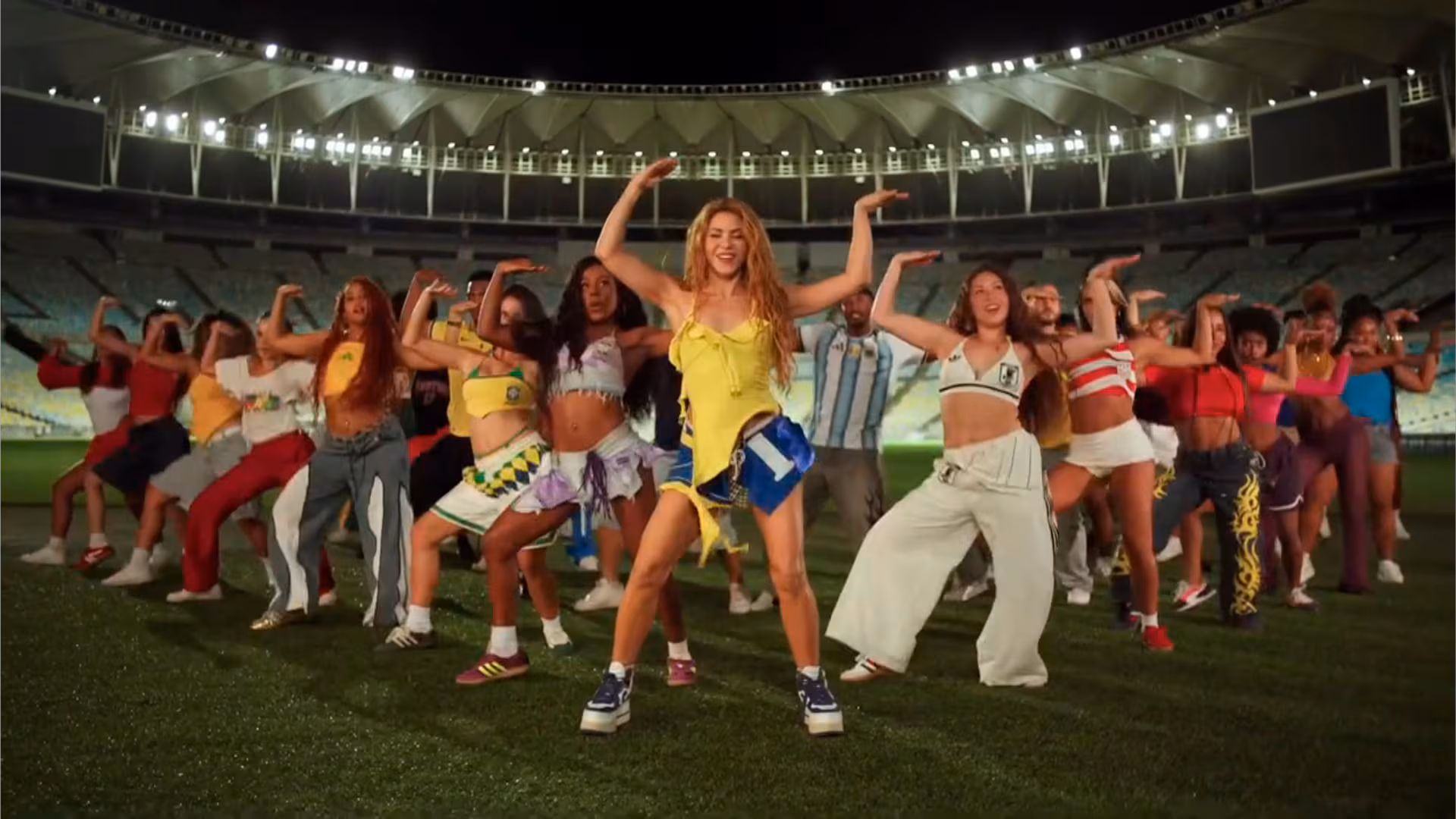 Shakira estrena video oficial de «Dai Dai»