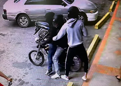 Multitud frustra robo en Puerto Plata; tres arrestados