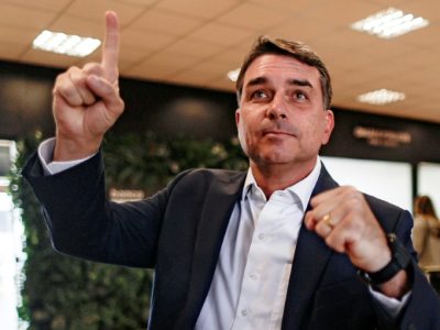 EE. UU. clasifica al Comando Vermelho y PCC como terroristas; Flávio Bolsonaro celebra la decisión