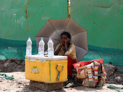 India enfrenta temperaturas extremas mientras millones sobreviven sin aire acondicionado