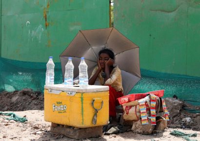India enfrenta temperaturas extremas mientras millones sobreviven sin aire acondicionado