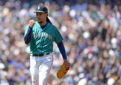 Castillo brilla desde la lomita y Seattle desata ofensiva demoledora ante Oakland