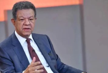 Leonel Fernández afirma que no existe base legal para que República Dominicana acepte deportados de otros países desde Estados Unidos
