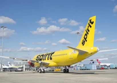 Miles de extrabajadores llevan a Spirit Airlines a tribunales por salarios y beneficios pendientes