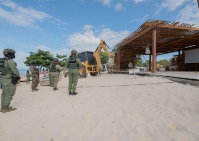 Medio Ambiente realiza operativo de recuperación y resguardo del litoral en Pedernales