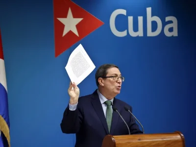 Cuba desmiente como “fábula” el supuesto ofrecimiento de 100 millones de EE.UU. en ayuda humanitaria