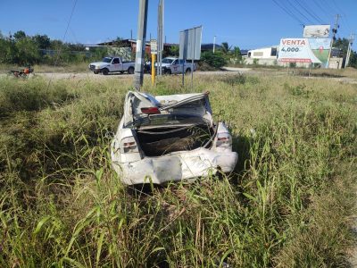Cinco heridos en choque de motocicleta y carro en San Pedro de Macorís