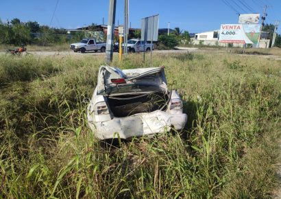 Cinco heridos en choque de motocicleta y carro en San Pedro de Macorís