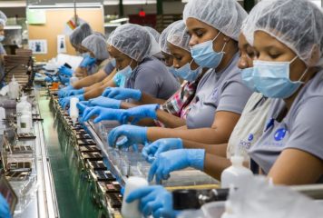 Actividad manufacturera se expande en abril pese a descenso del IMAM