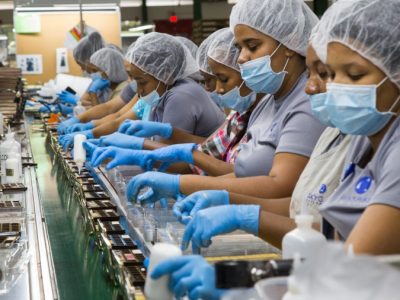 Actividad manufacturera se expande en abril pese a descenso del IMAM