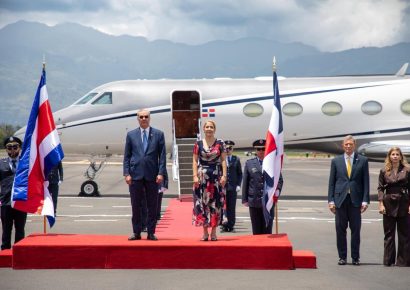 Abinader llega a Costa Rica para transmisión de mando