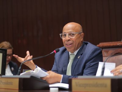 Pacheco aclara que proyectos en Cámara se leen íntegros