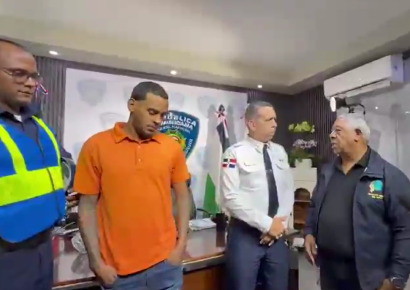Se entrega «Cambumbito» en sede de la Policía Nacional