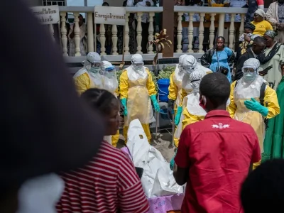 La OMS eleva a 220 las muertes sospechosas por ébola en la República Democrática del Congo