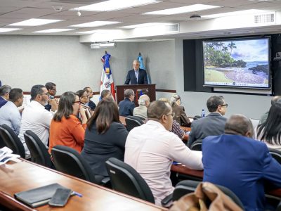 Educación planifica regreso escolar con reuniones de trabajo