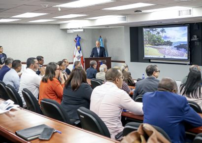 Educación planifica regreso escolar con reuniones de trabajo