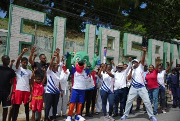 Elías Piña recibió la antorcha de Santo Domingo 2026