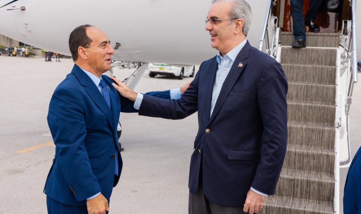 Abinader llega a Miami para recibir premio «Campeón de la Libertad»