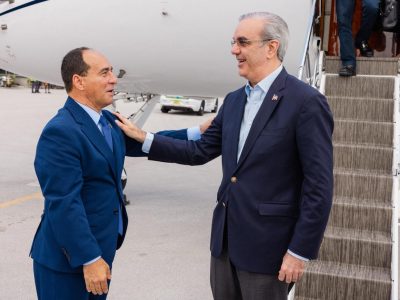 Abinader llega a Miami para recibir premio «Campeón de la Libertad»